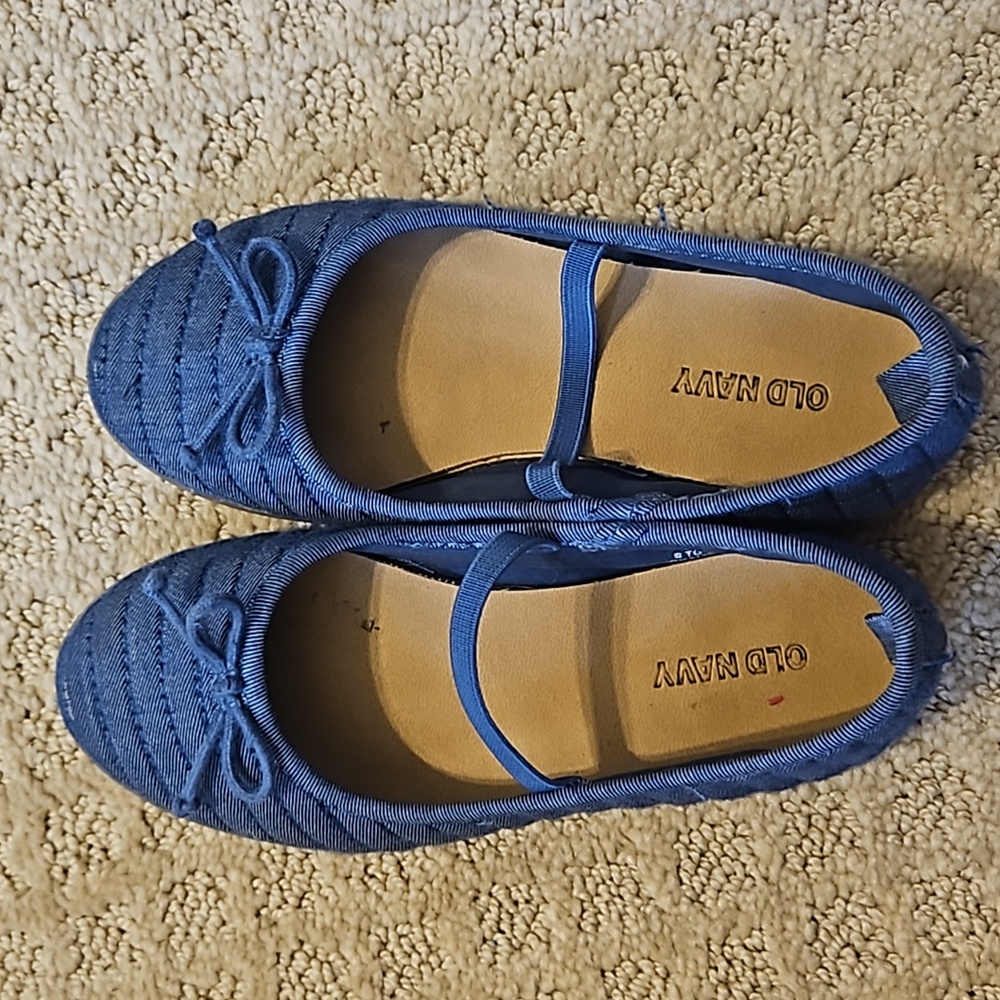 Blue or black girls flats